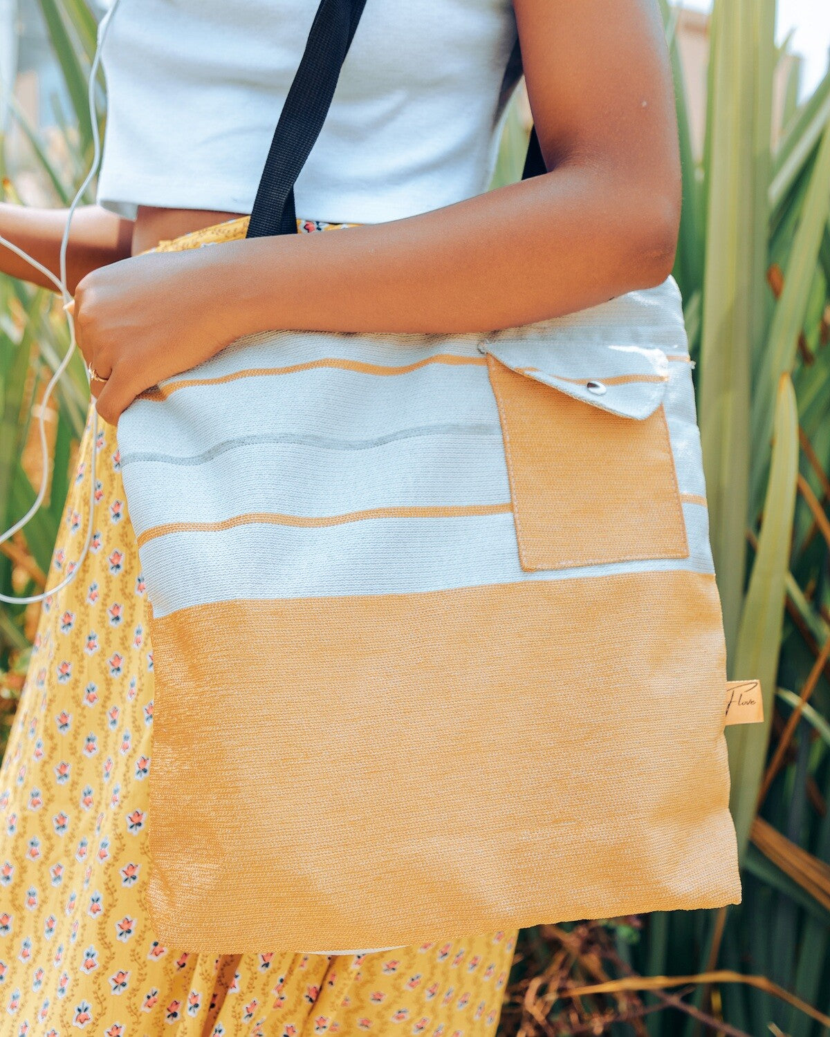 Adora tote ( Yellow Gold )