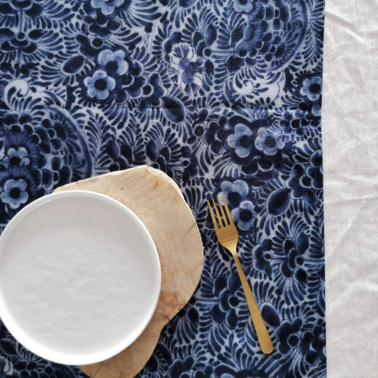 Vintage Delft Table Runner